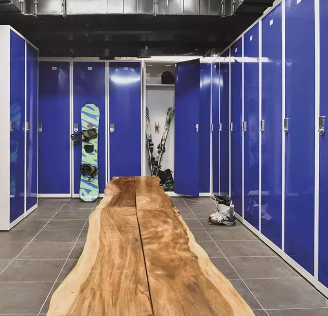 رخت‌کن هتل رزیدنس گودائوری هیلز